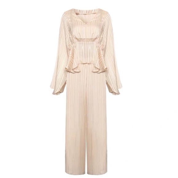 Casual 2 Piece Top/Bottom NWOT - Picture 5 of 5